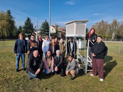 Click to zoom the picture.